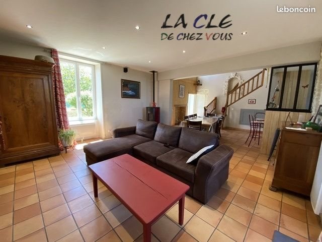 Maison à vendre, 176m², Saint-Pierre-le-Vieux
