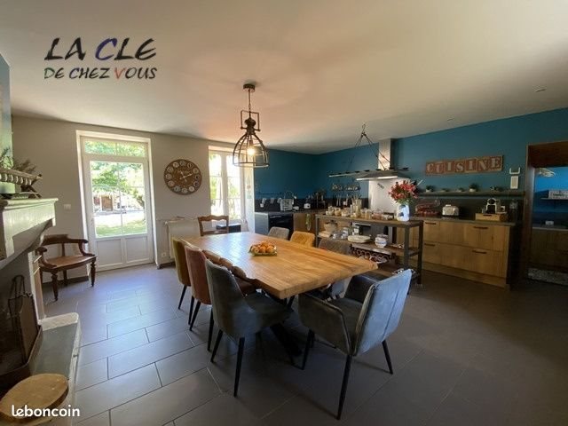 Maison à vendre, 240m², Benet