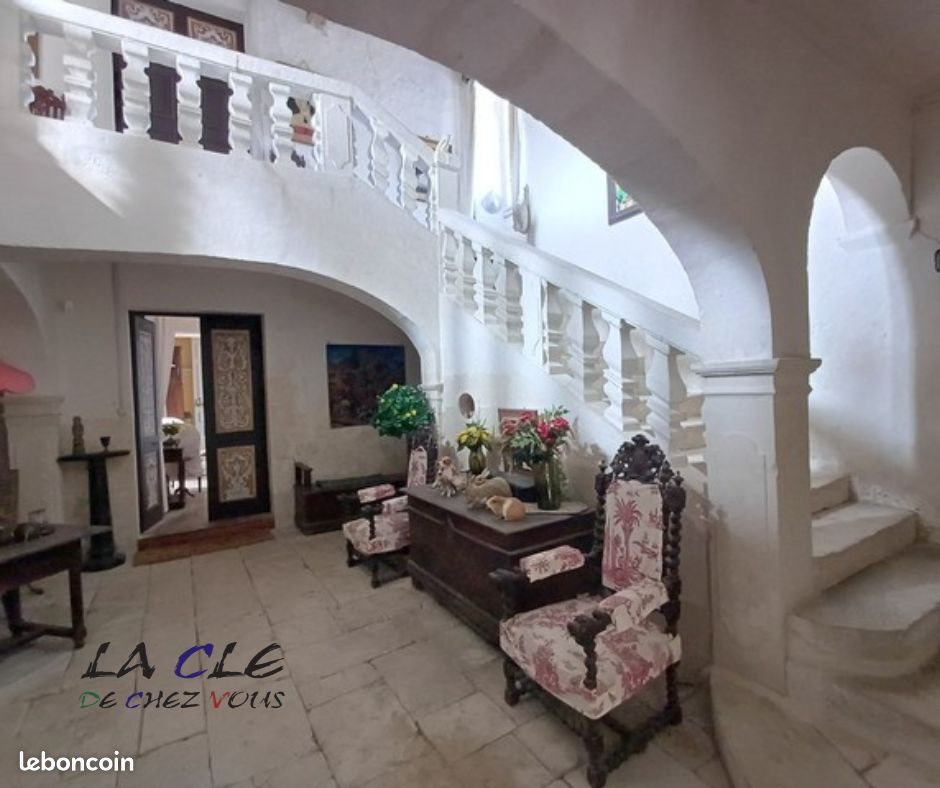 Maison à vendre, 366m², Saint-Hilaire-des-Loges