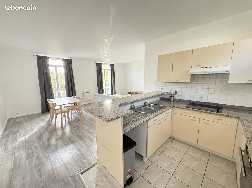 Appartement à louer, 79m², Brunoy