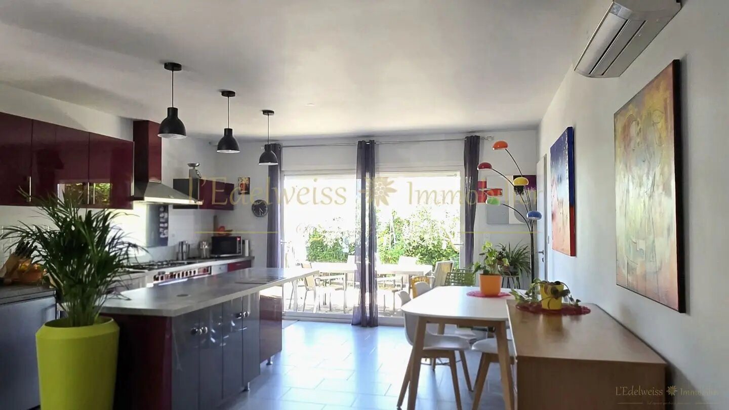 Maison à vendre, 82m², Sernhac