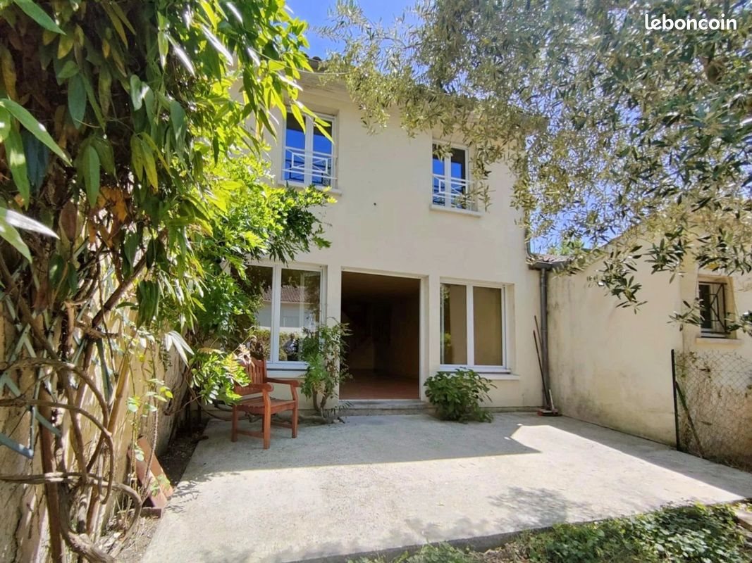 Maison à vendre, 137m², La Brède