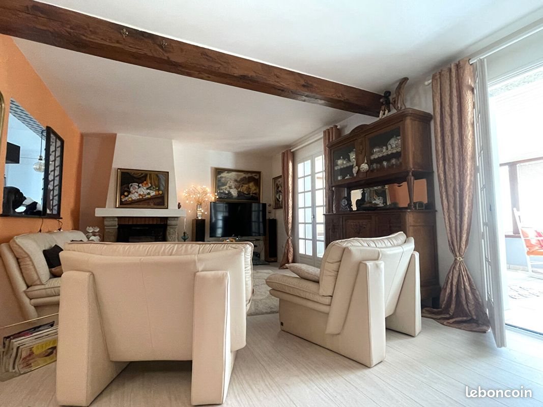 Maison à vendre, 145m², Plomelin