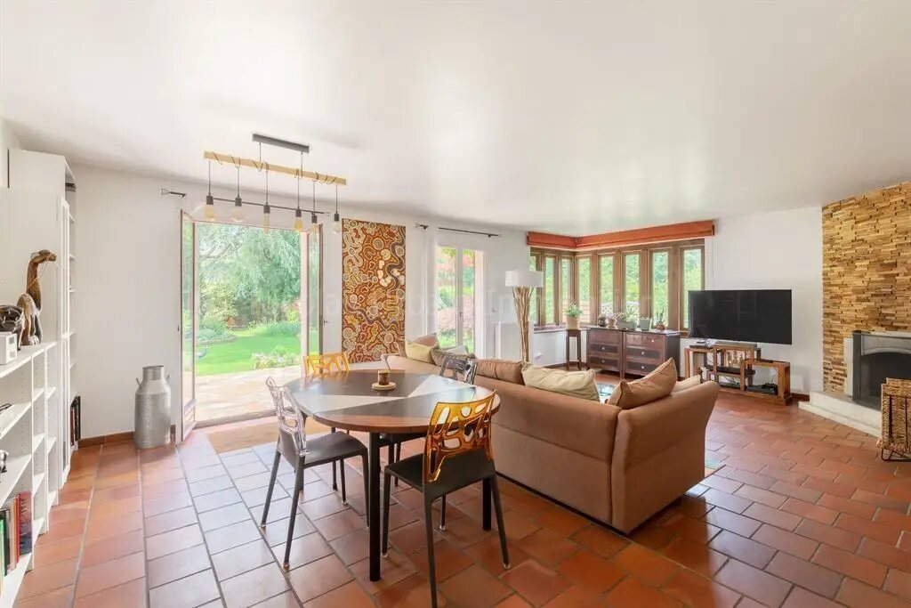 Maison à vendre, 185m², Le Mesnil-Saint-Denis