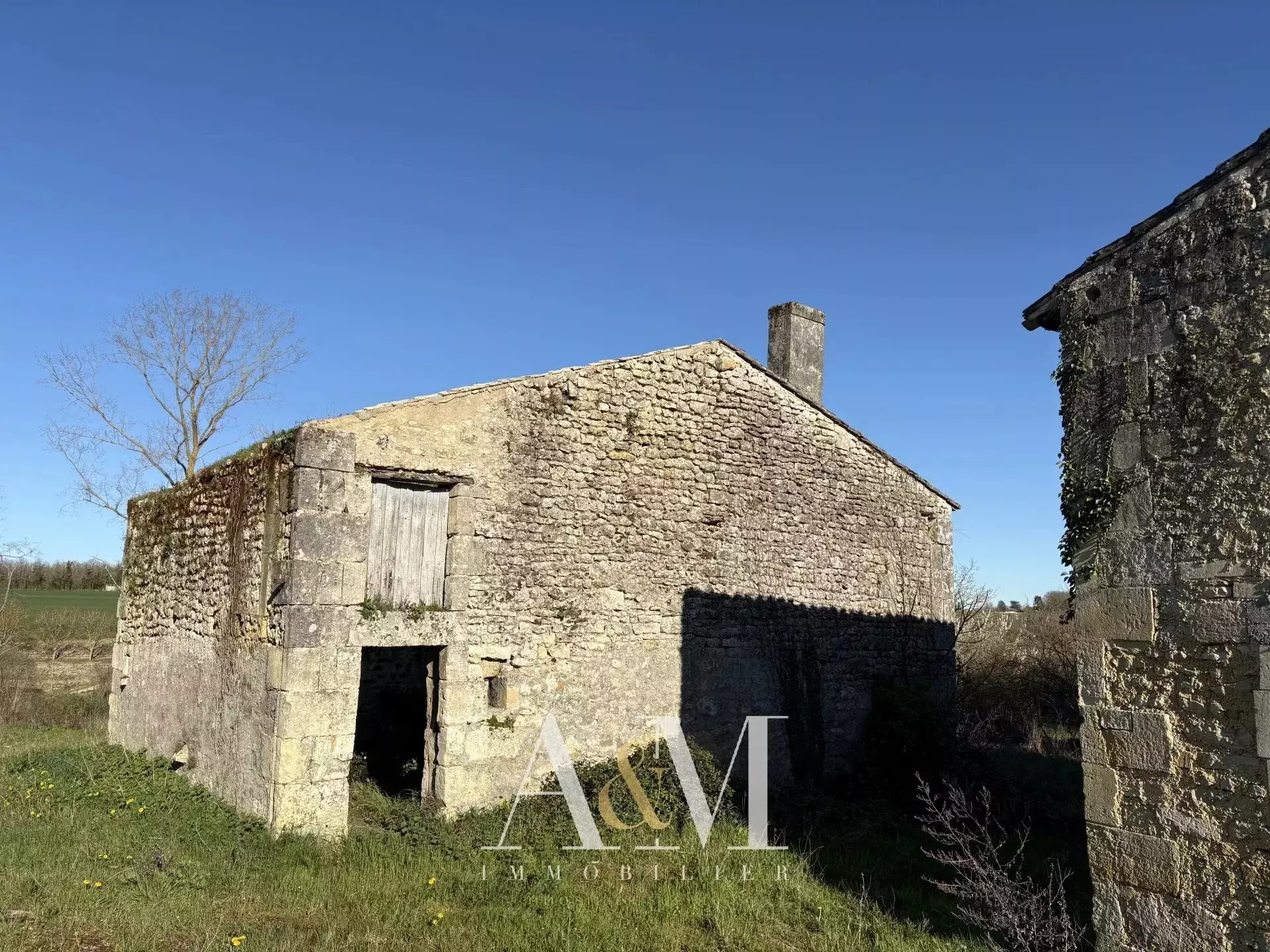 Maison à vendre, 300m², Roullet-Saint-Estèphe
