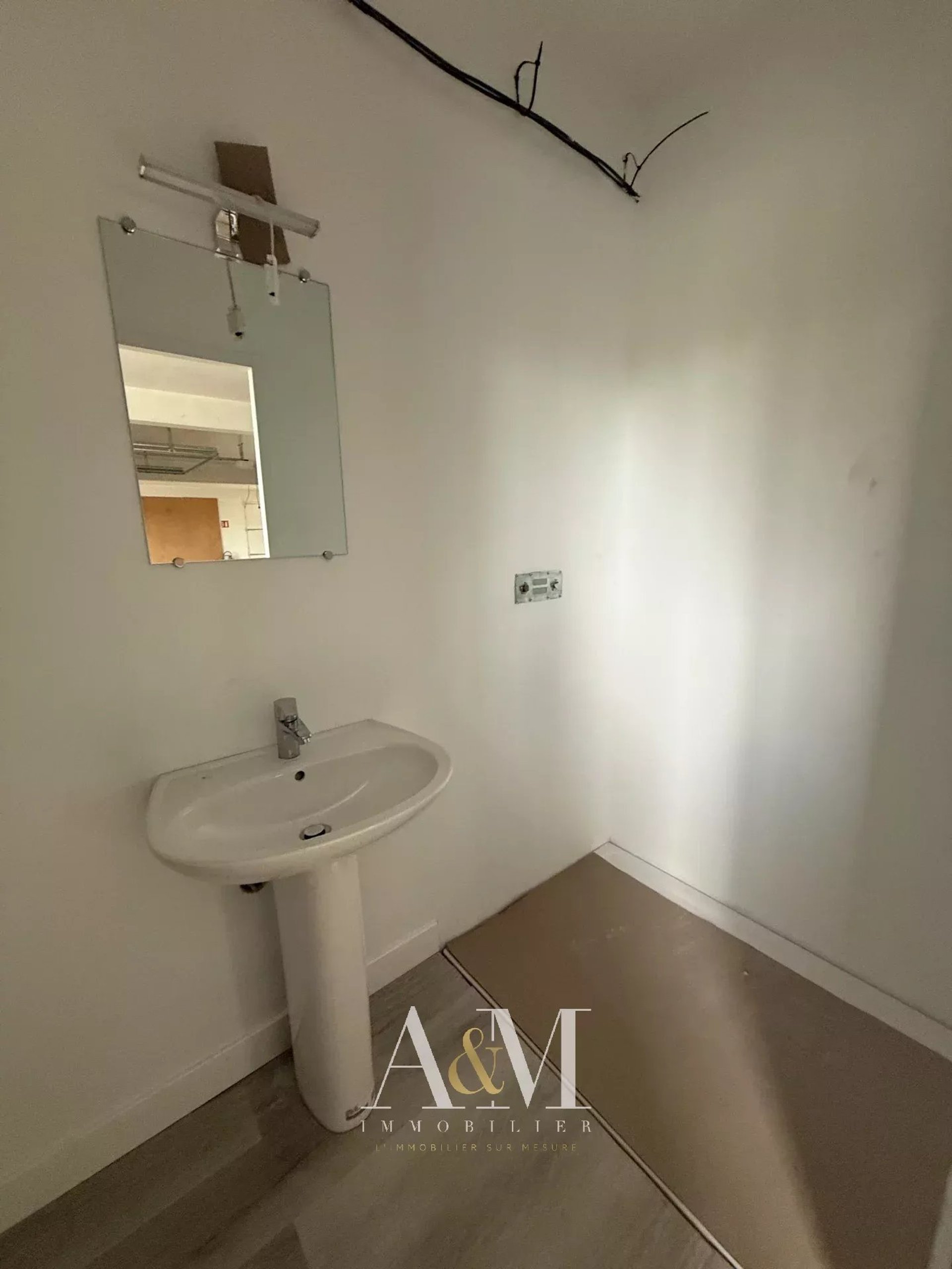 Maison à louer, 250m², Magnac-sur-Touvre