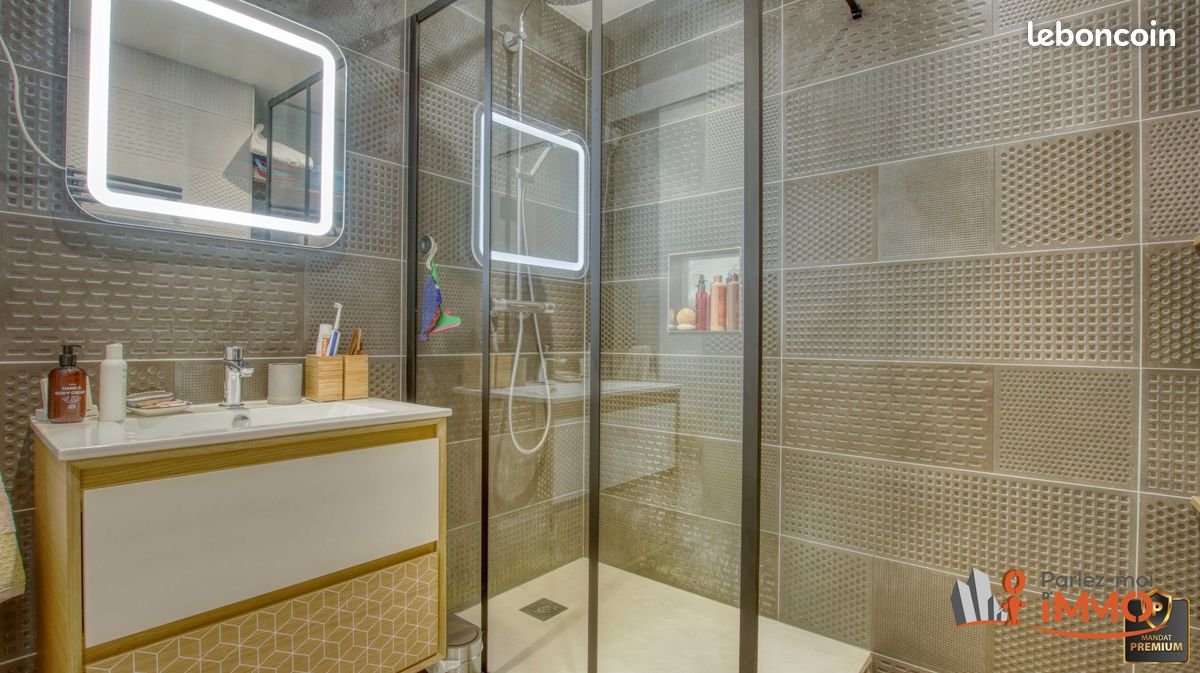 Appartement à vendre, 100m², Saint-Jean-Bonnefonds