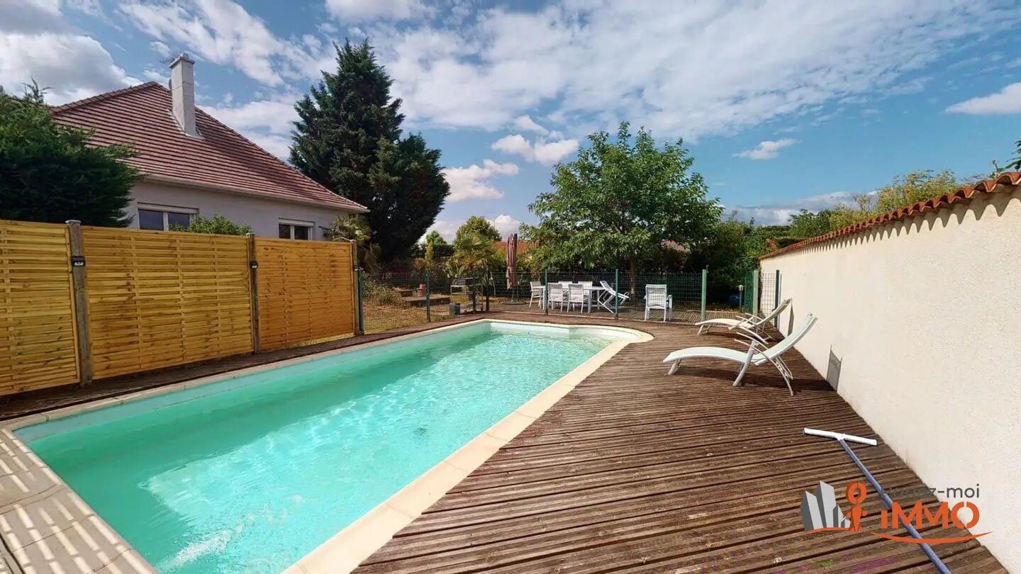 Maison à vendre, 171m², Savigneux