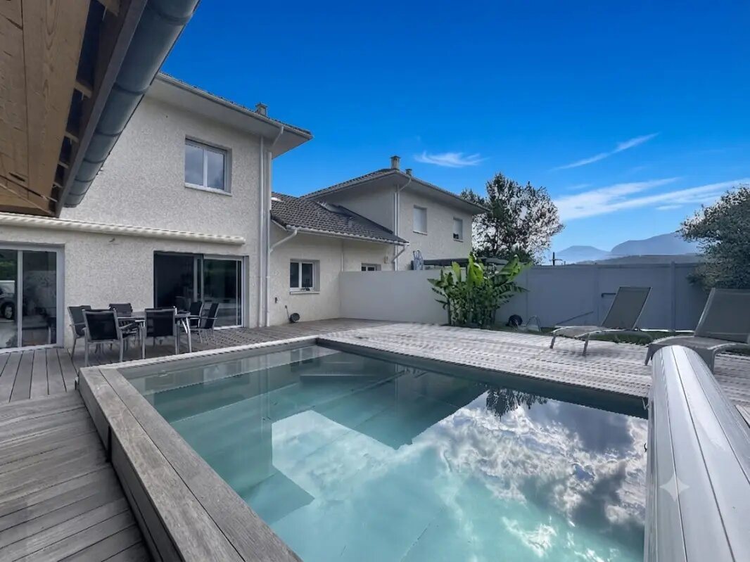 Maison à vendre, 138m², Charvonnex