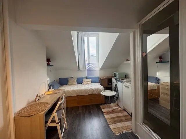 Appartement à louer, 12m², Courbevoie