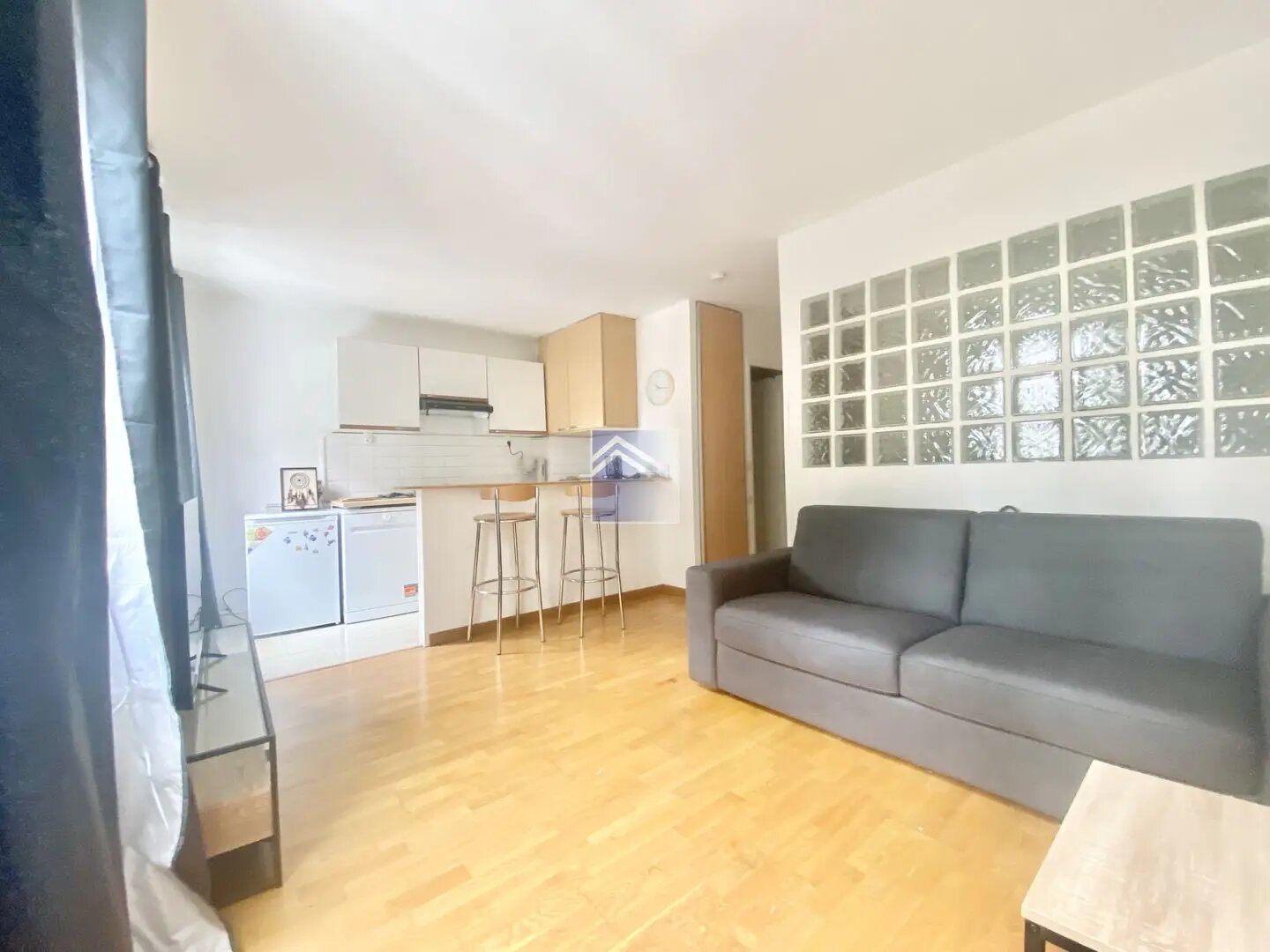 Appartement à louer, 30m², Courbevoie