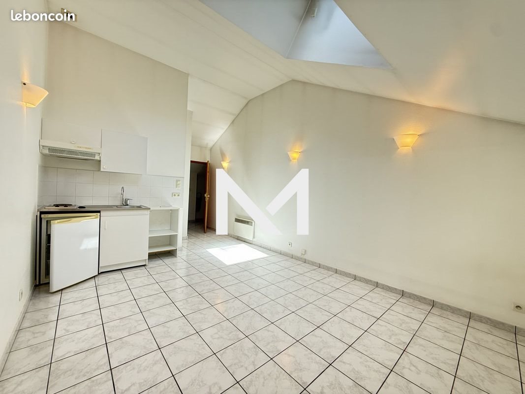 Appartement à louer, 23m², Grenoble