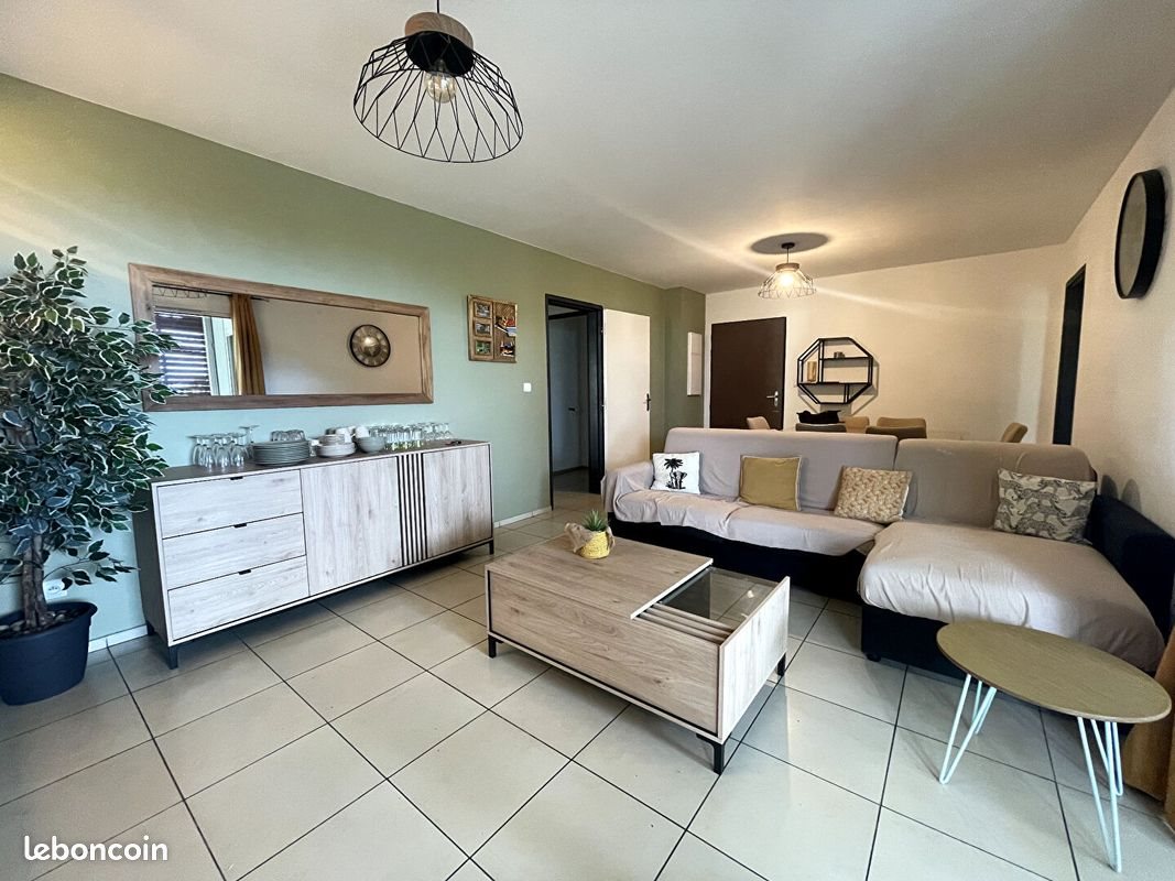 Appartement à louer, 67m², Saint-Gilles-les-Bains