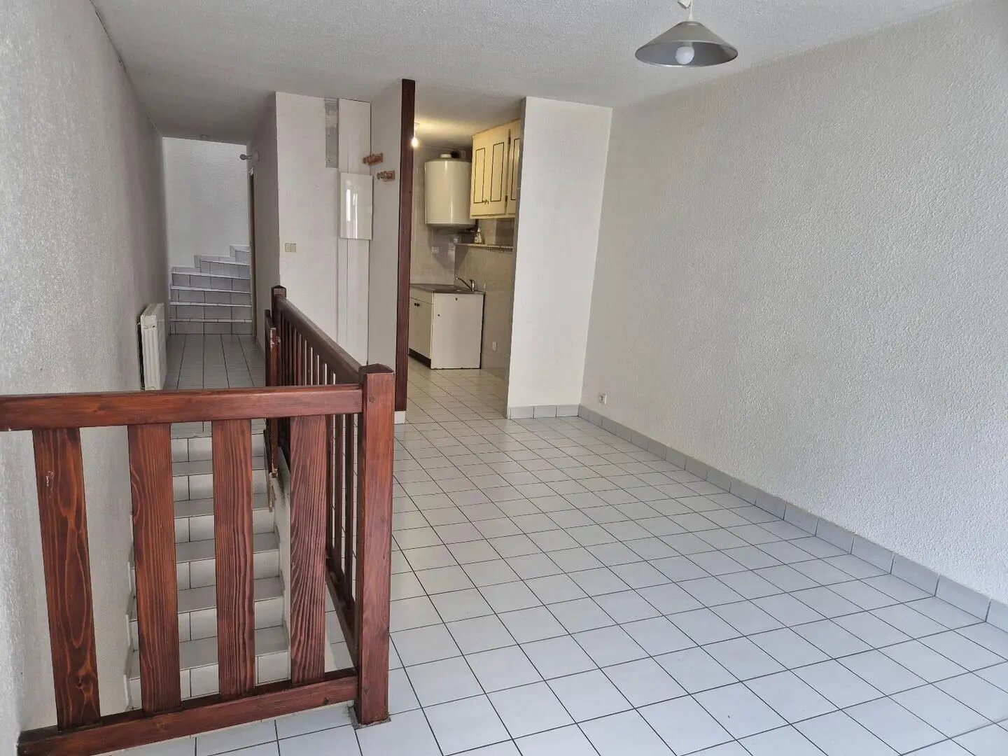 Appartement à louer, 61m², Montréal-la-Cluse