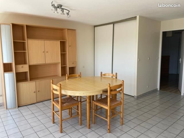 Appartement à louer, 61m², Oyonnax
