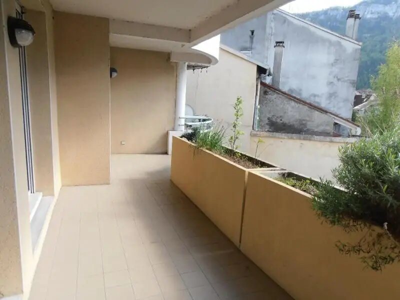 Appartement à louer, 74m², Nantua