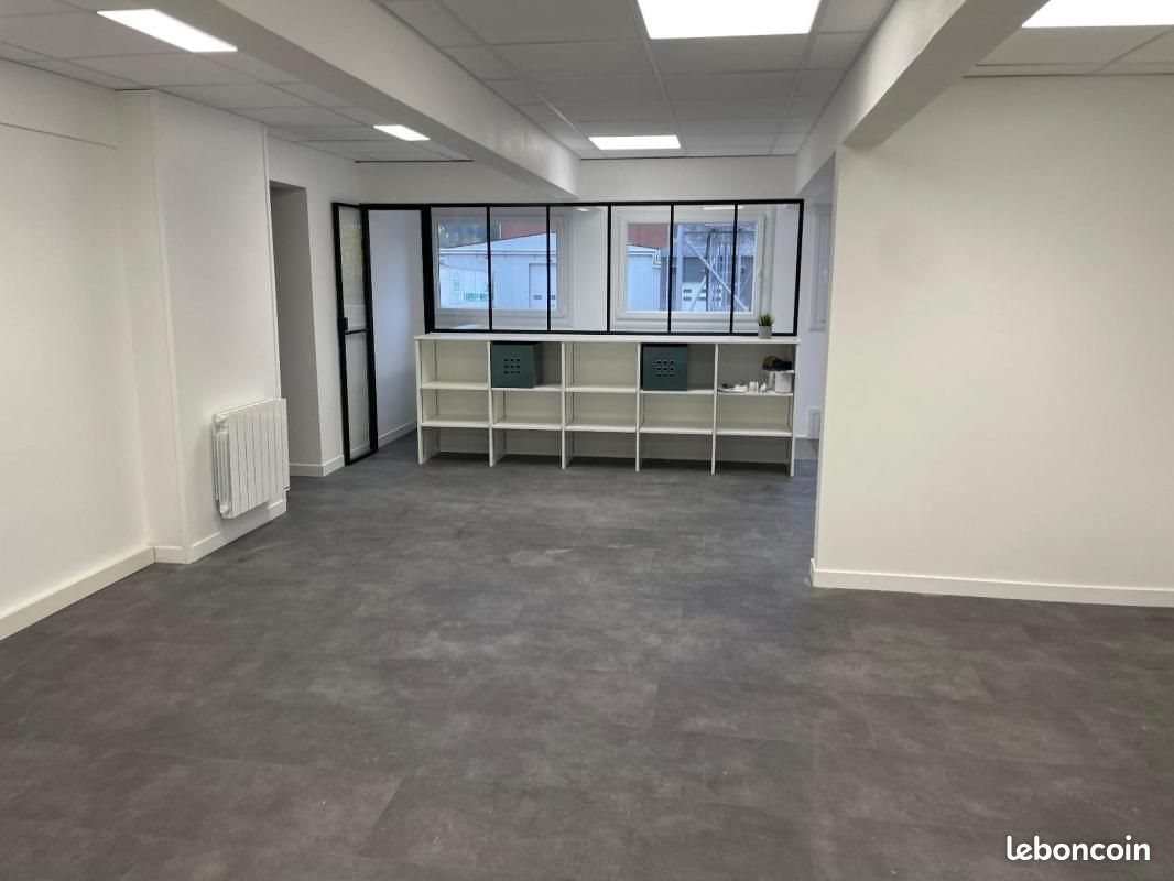 Appartement à louer, 68m², Montréal-la-Cluse