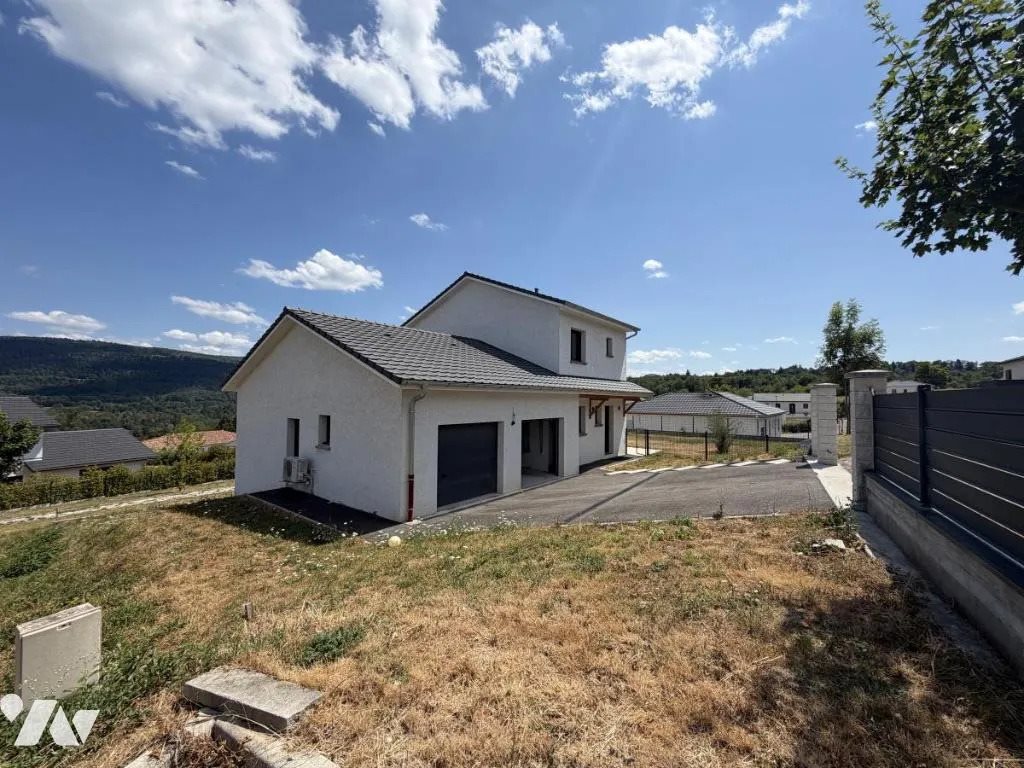 Maison à vendre, 106m², Dortan