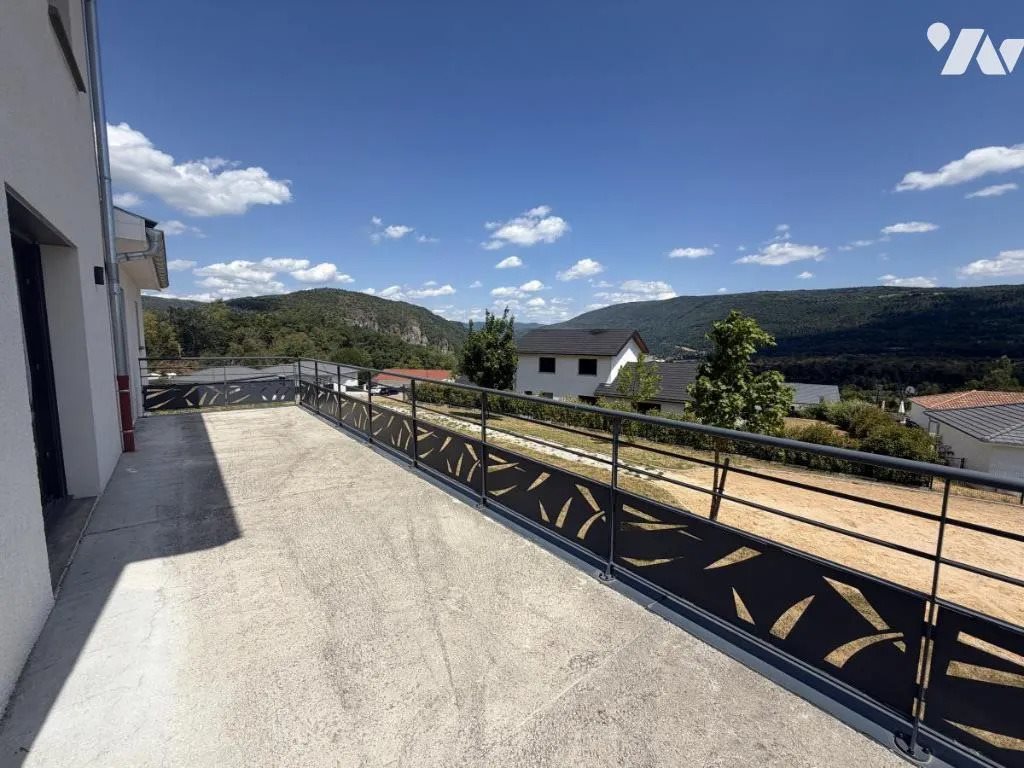 Maison à vendre, 106m², Dortan