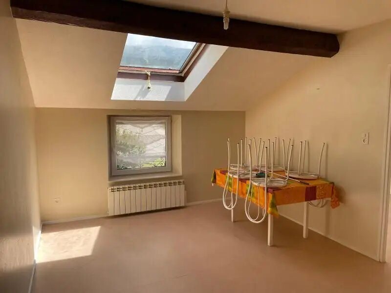 Appartement à louer, 30m², Bellignat