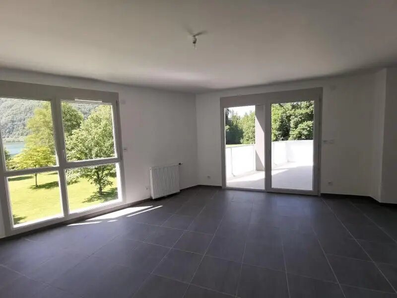 Appartement à louer, 80m², Montréal-la-Cluse