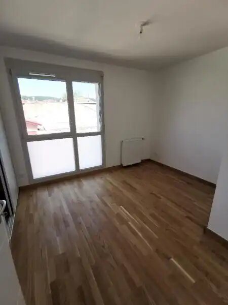 Appartement à louer, 80m², Montréal-la-Cluse