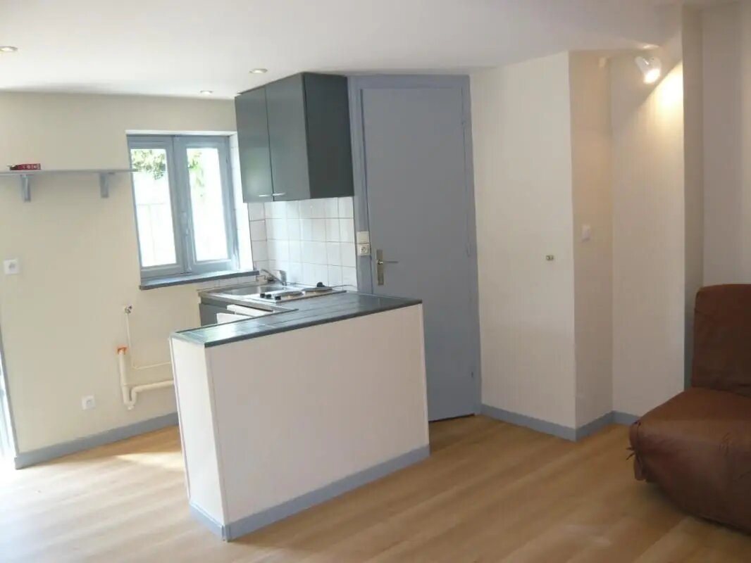 Appartement à louer, 18m², Loyettes