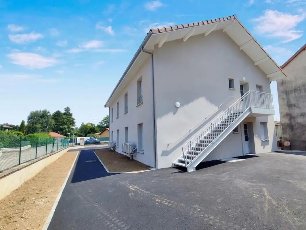 Appartement à louer, 61m², Saint-Romain-de-Jalionas