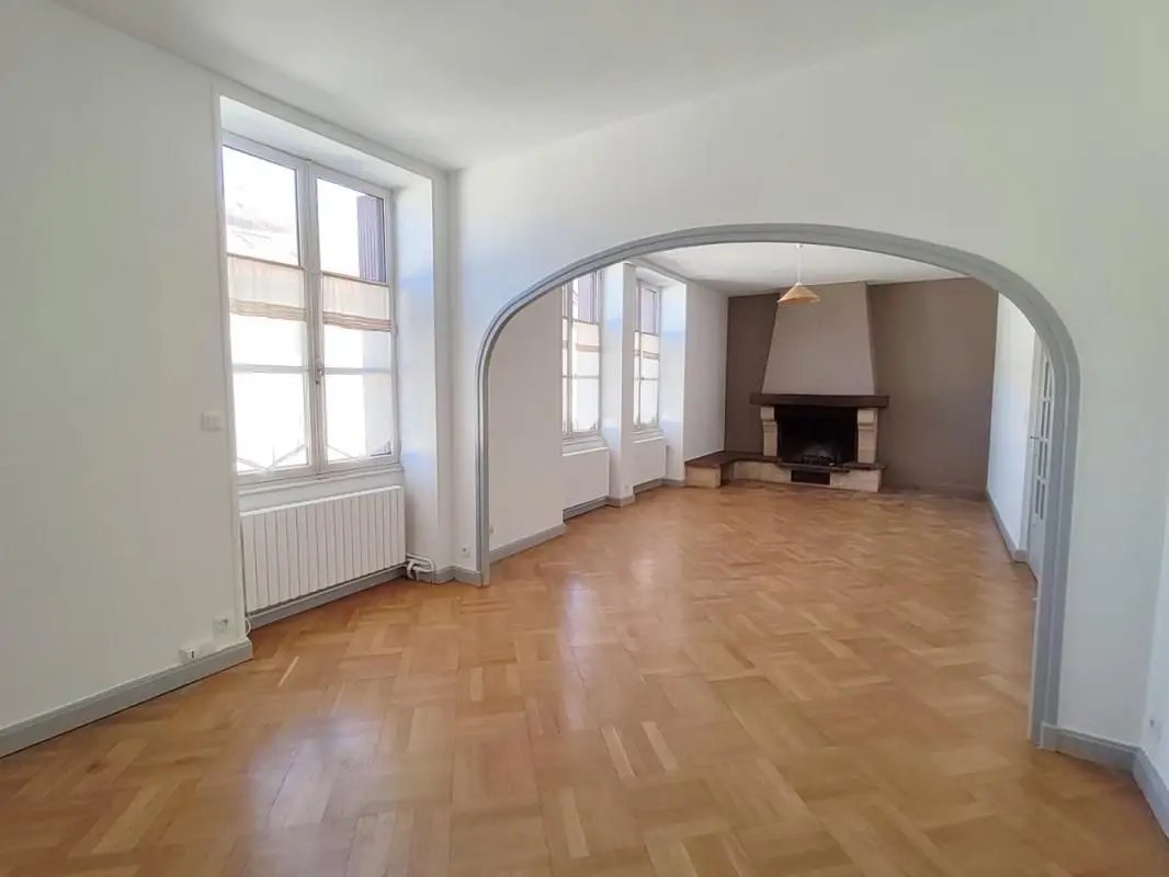 Appartement à louer, 114m², Crémieu
