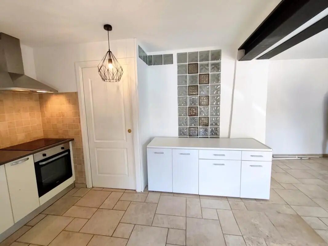 Maison à louer, 67m², Saint-Chef