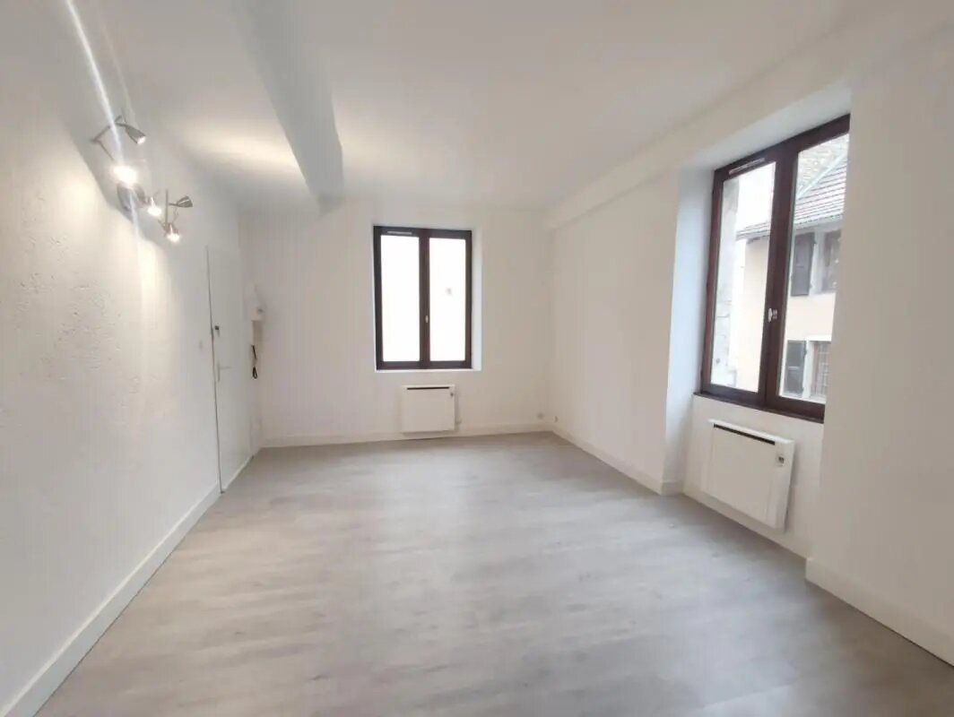 Appartement à louer, 42m², Crémieu