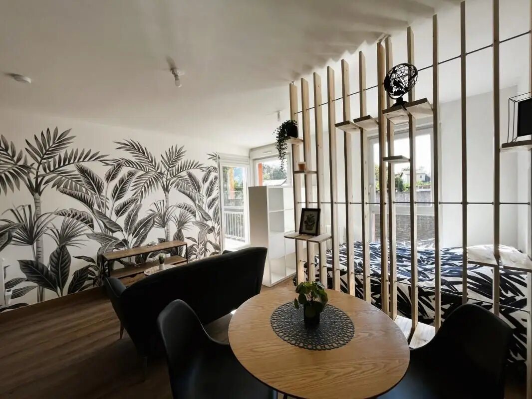 Appartement à louer, 27m², Pont-de-Chéruy