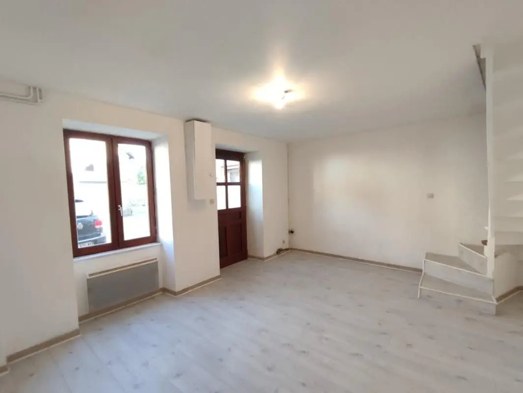 Appartement à louer, 49m², Hières-sur-Amby