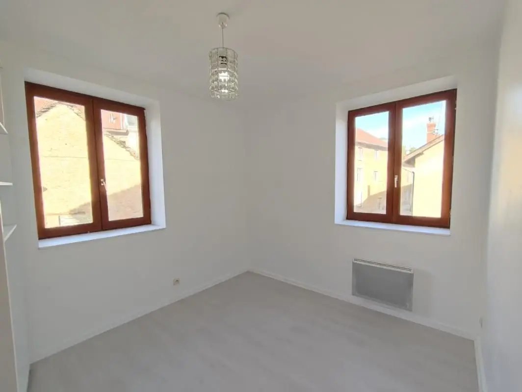 Appartement à louer, 49m², Hières-sur-Amby