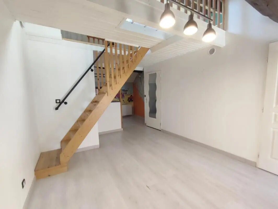 Appartement à louer, 29m², Crémieu