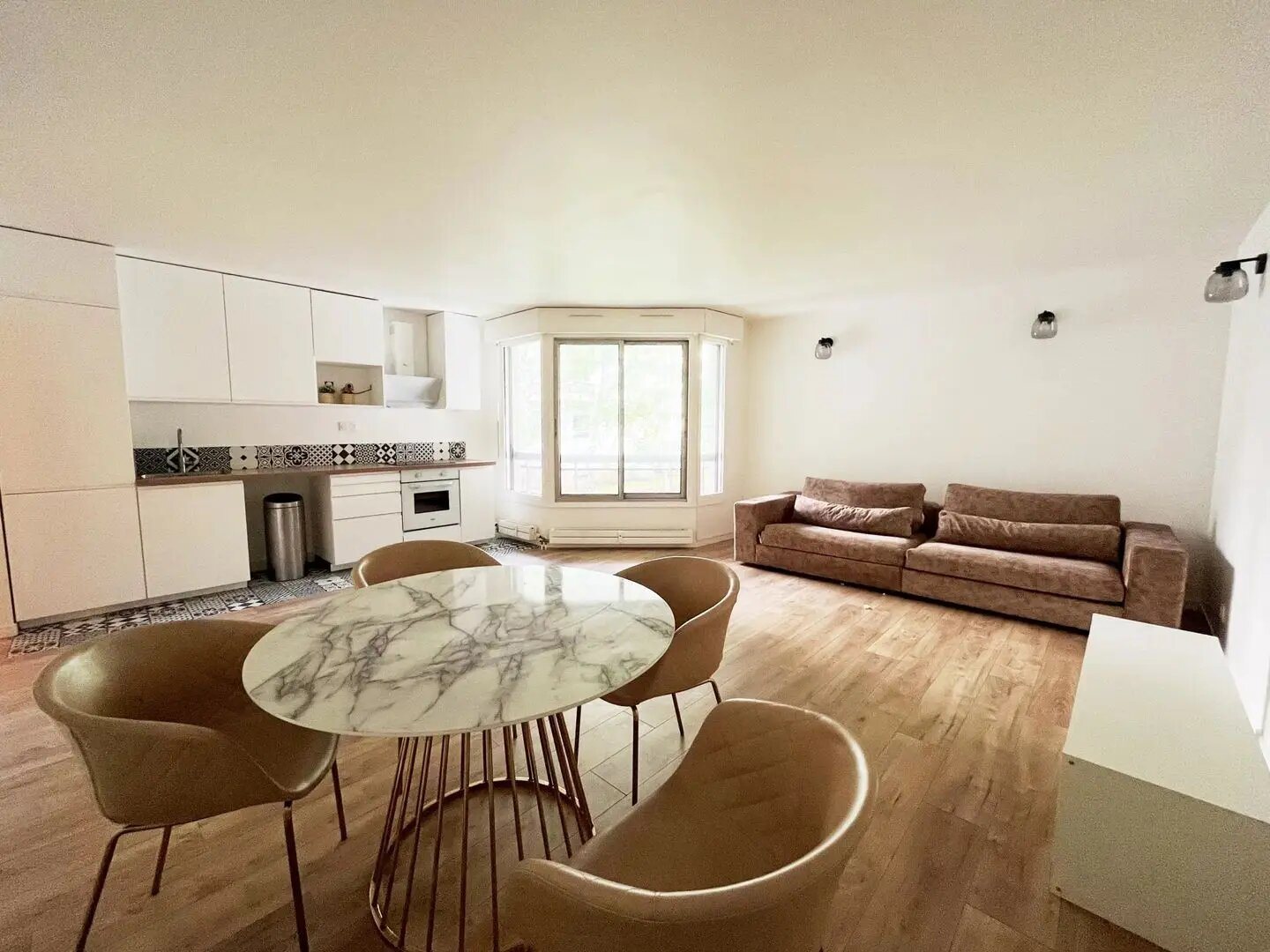 Appartement à louer, 72m², Courbevoie