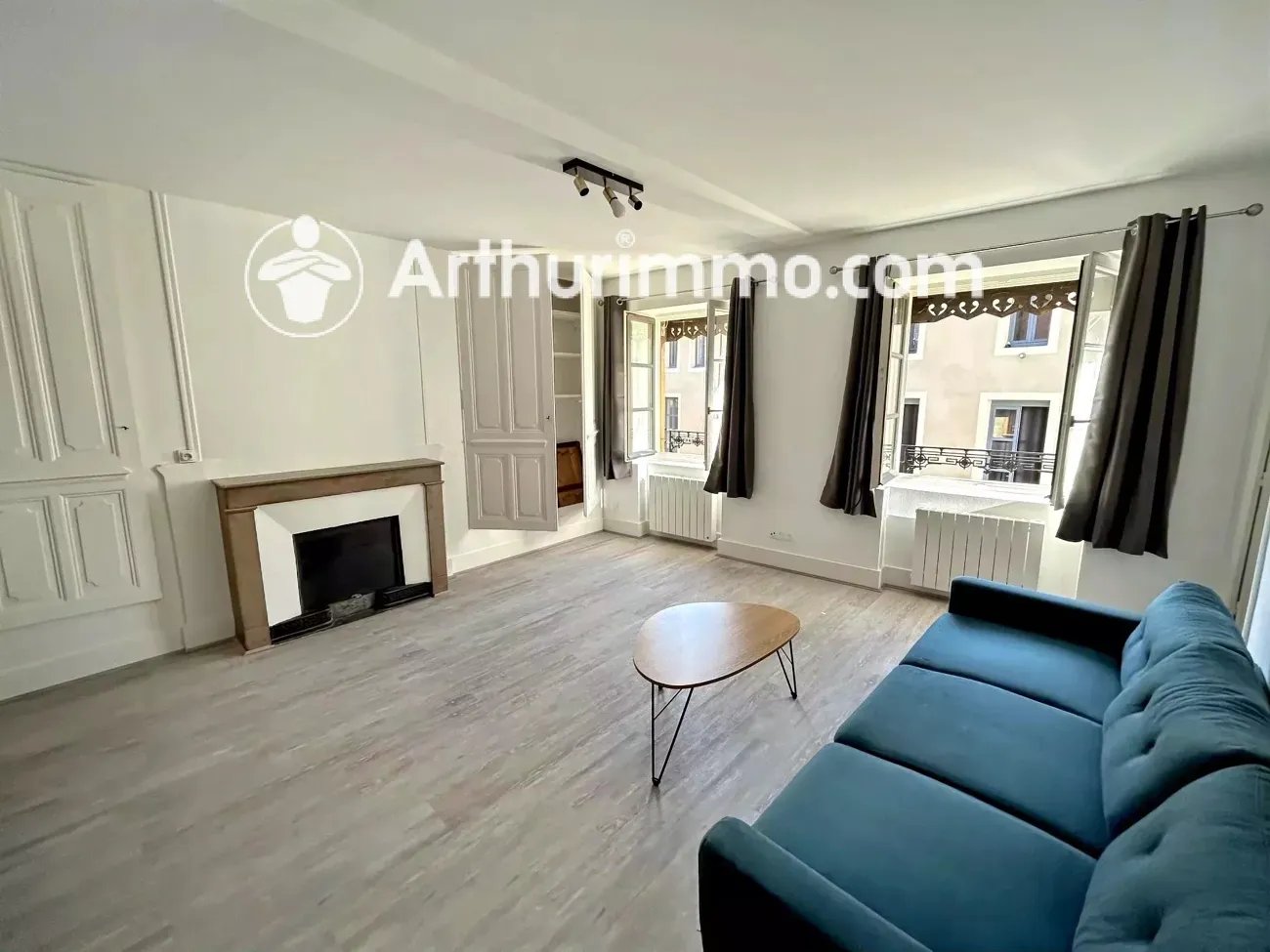 Appartement à louer, NaNm², Trévoux
