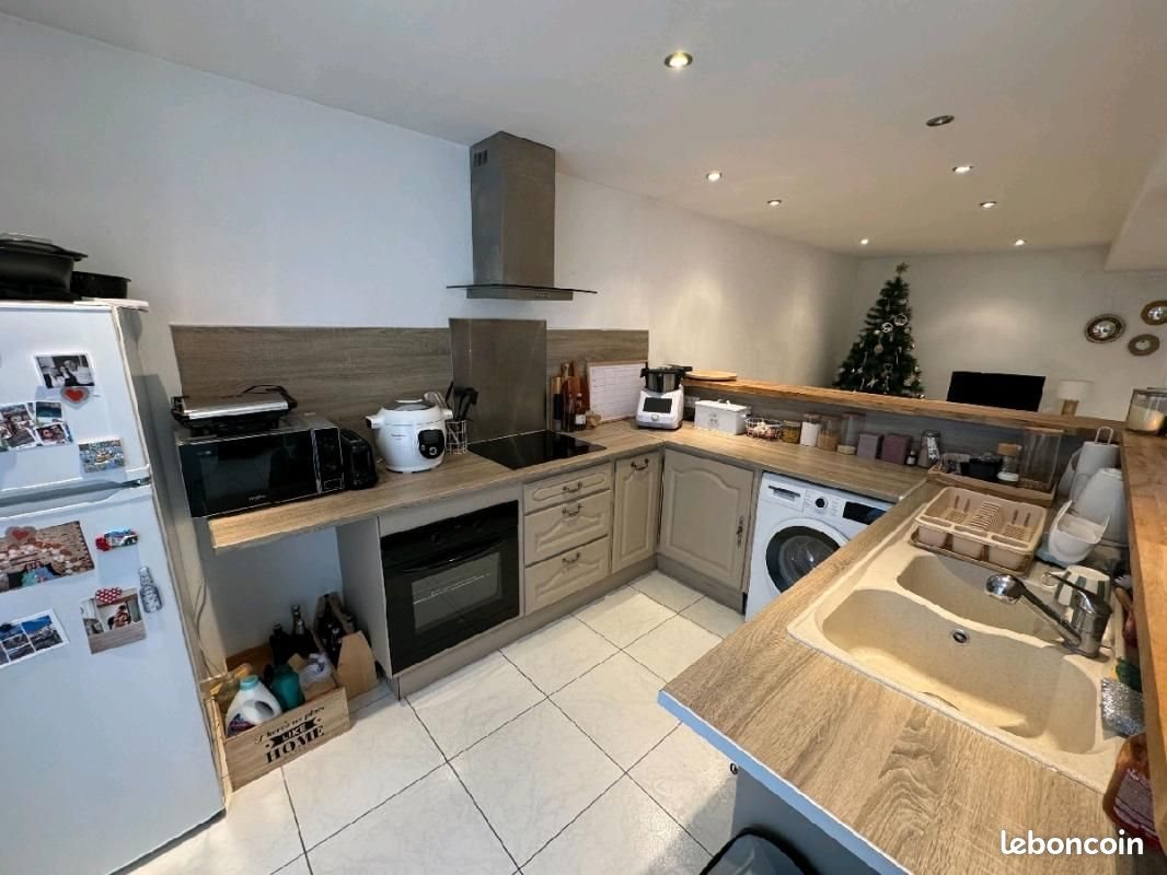 Maison à vendre, 161m², Saint-Quentin-les-Anges
