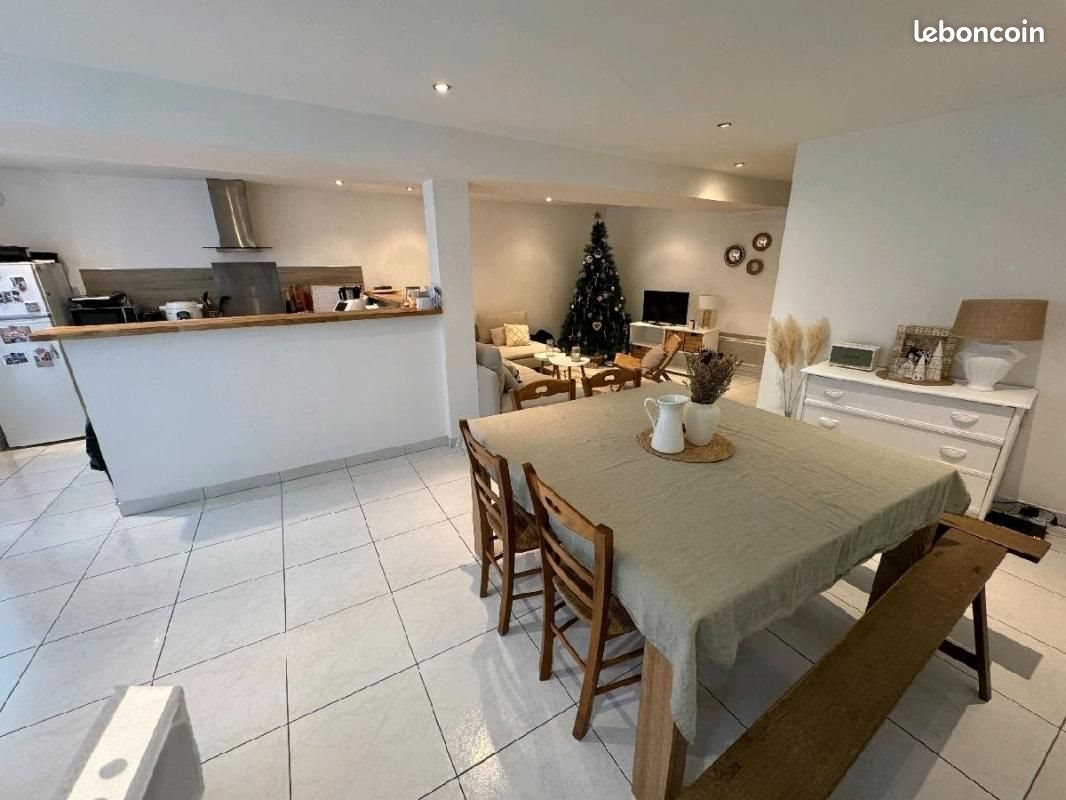 Maison à vendre, 161m², Saint-Quentin-les-Anges