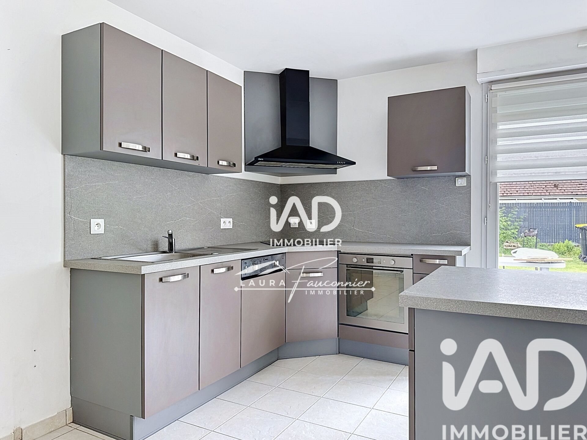 Maison à vendre, 82m², Péroy-les-Gombries
