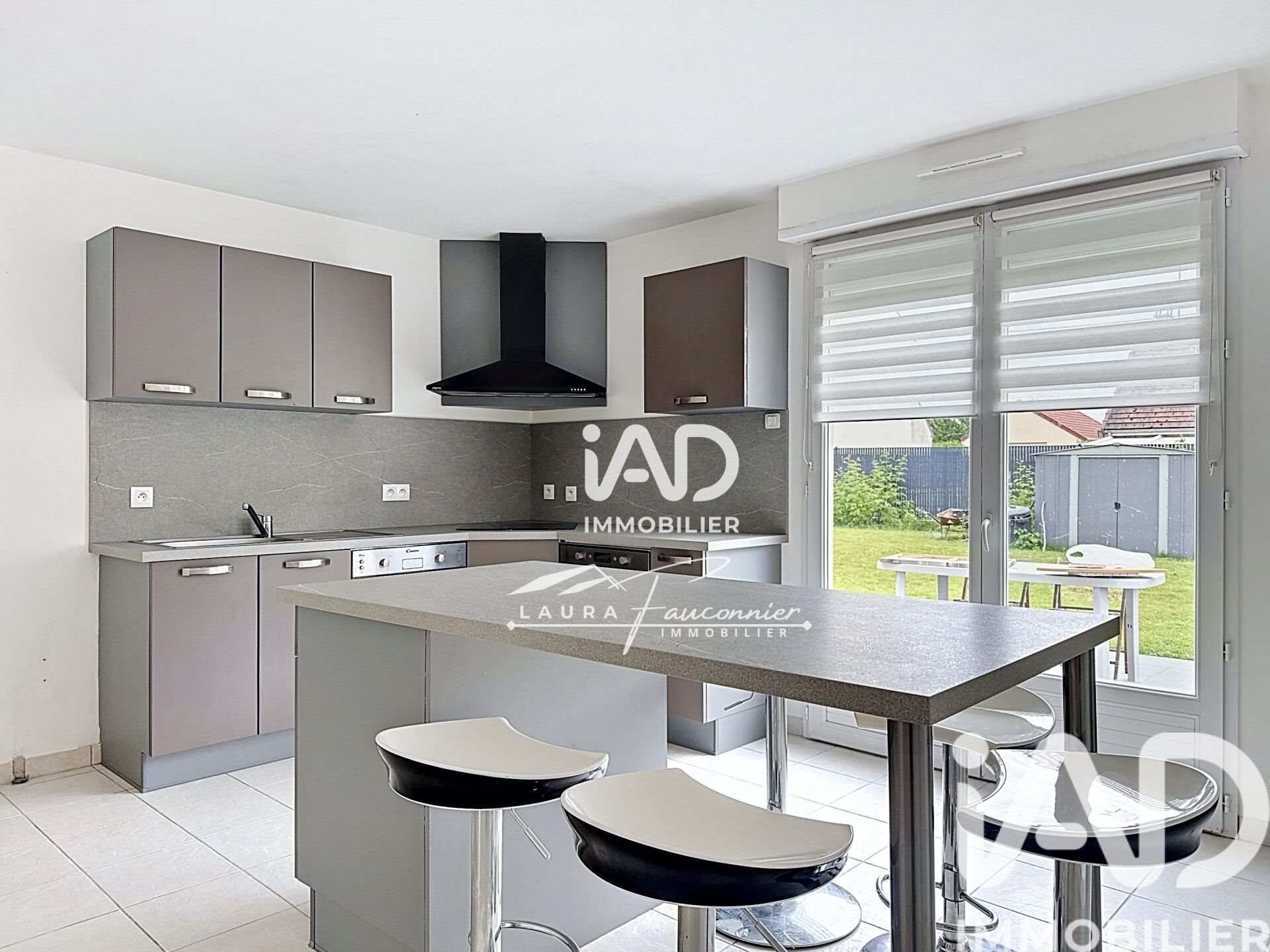Maison à vendre, 82m², Péroy-les-Gombries