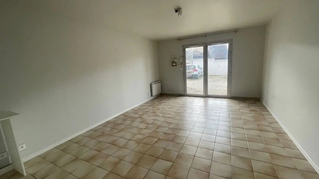 Appartement à louer, 29m², Grisy-Suisnes