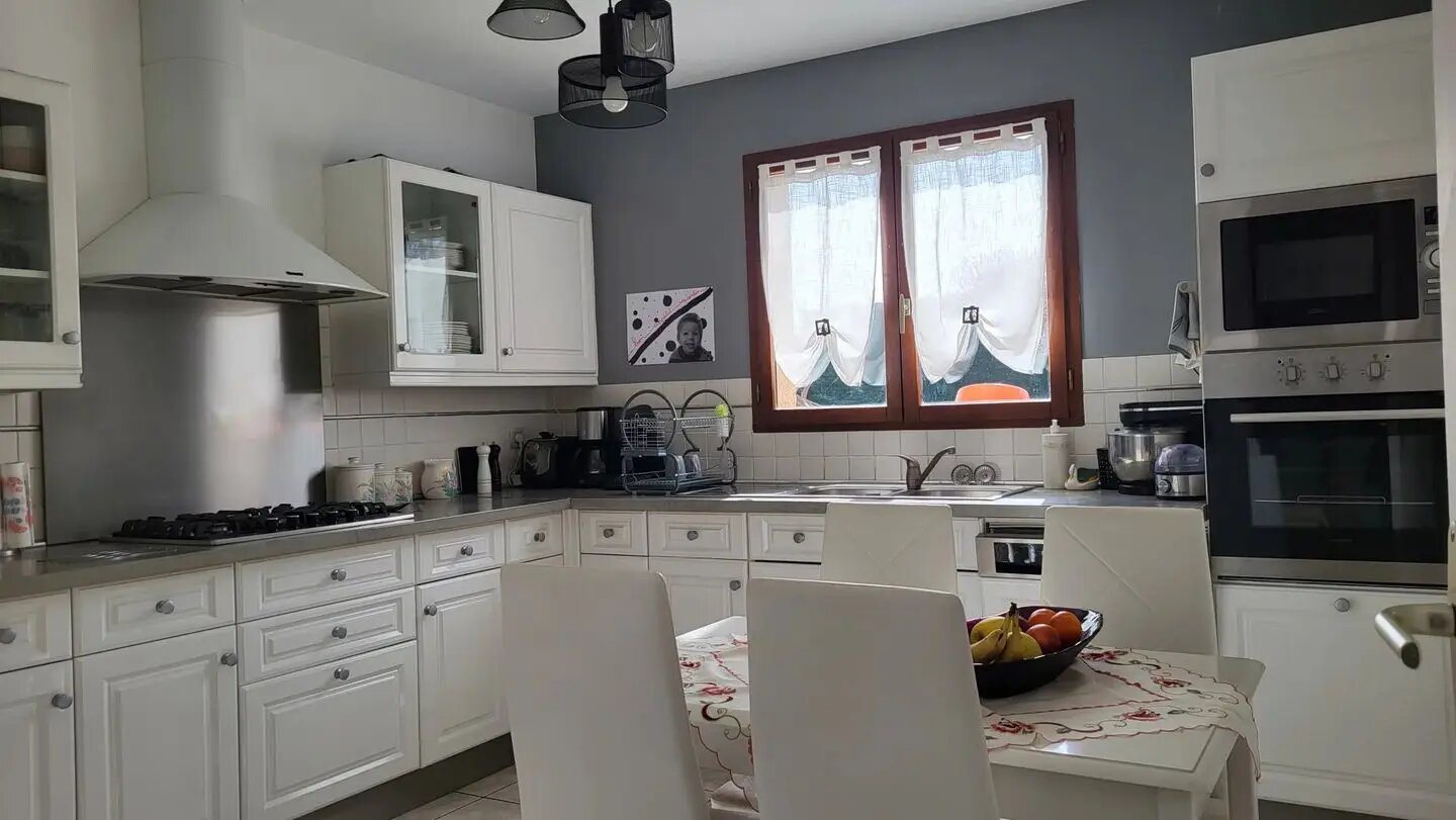 Maison à vendre, 102m², La Chapelle-de-Guinchay
