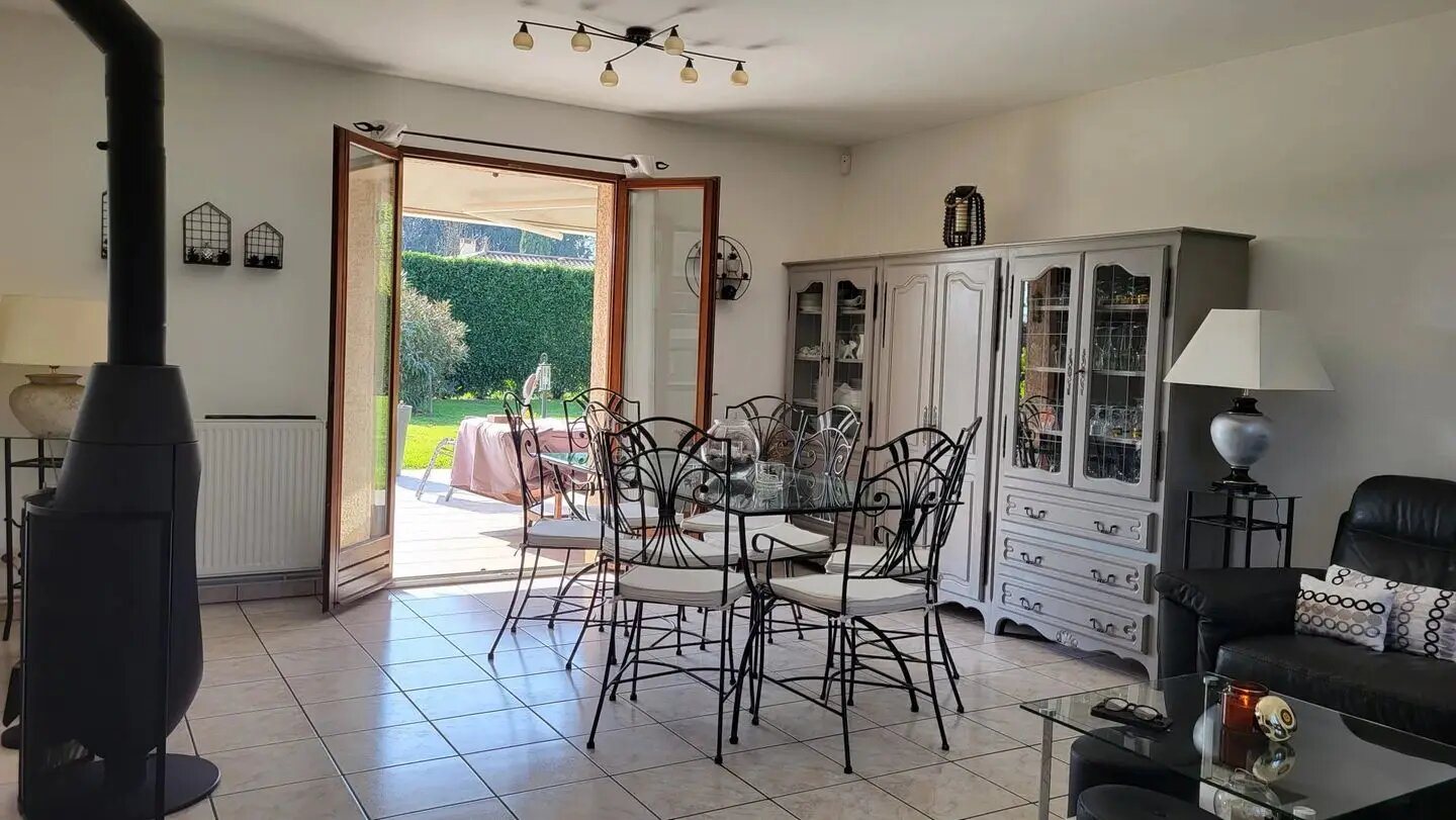 Maison à vendre, 102m², La Chapelle-de-Guinchay