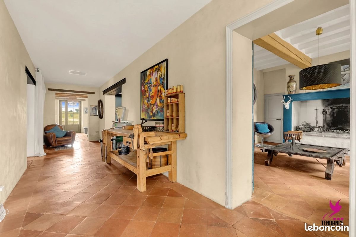 Maison à vendre, 250m², Le Burgaud