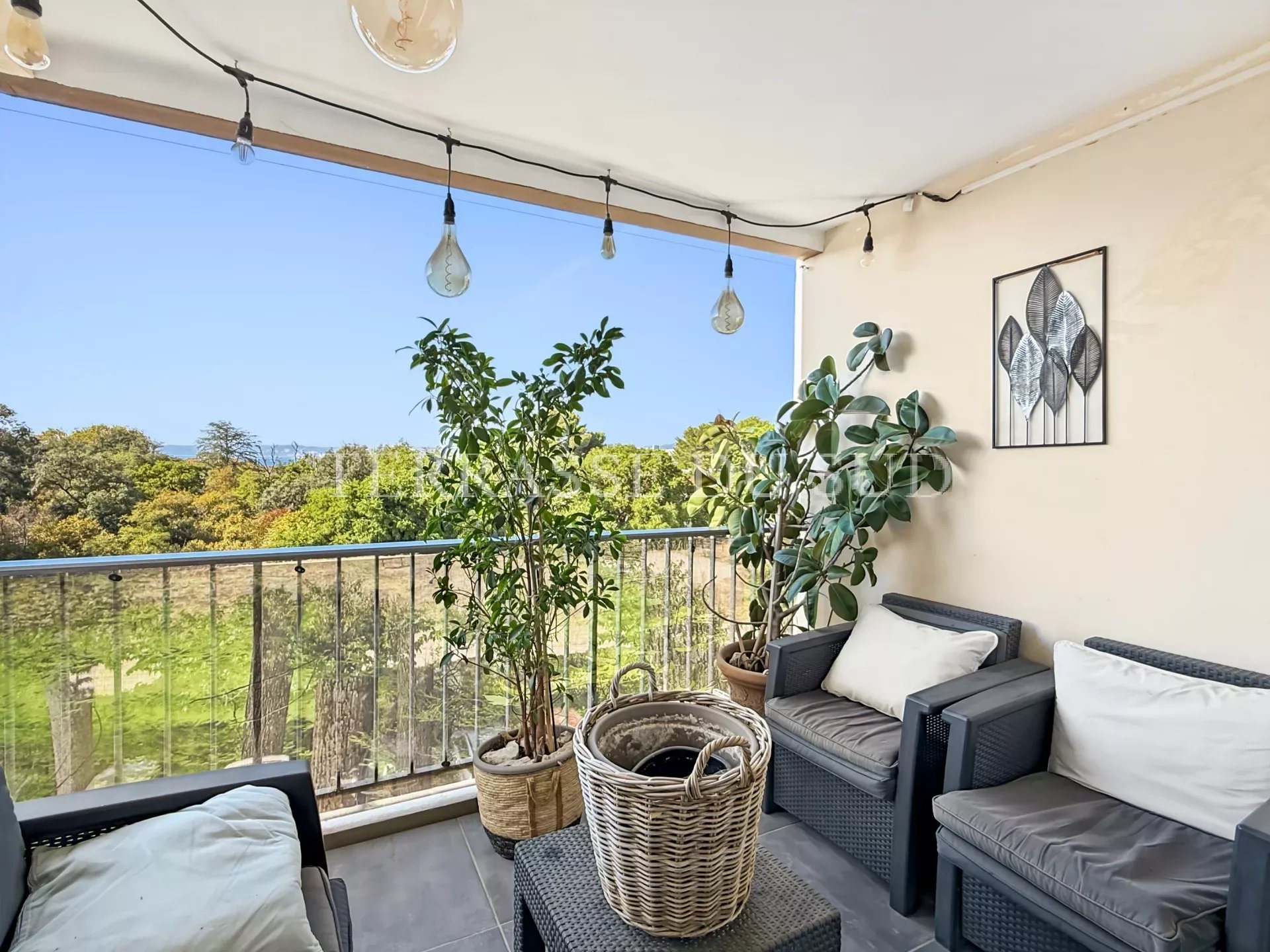 Appartement – Marseille, La Vieille-Chapelle, 8e Arrondissement - Plus