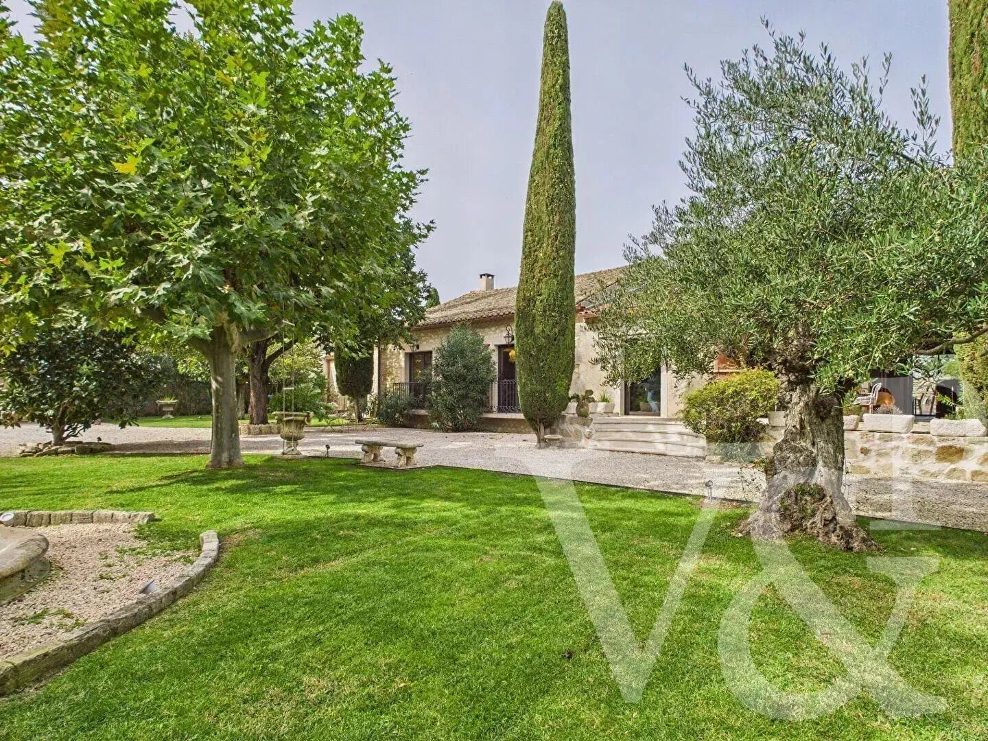 Maison à vendre, 300m², Mollégès