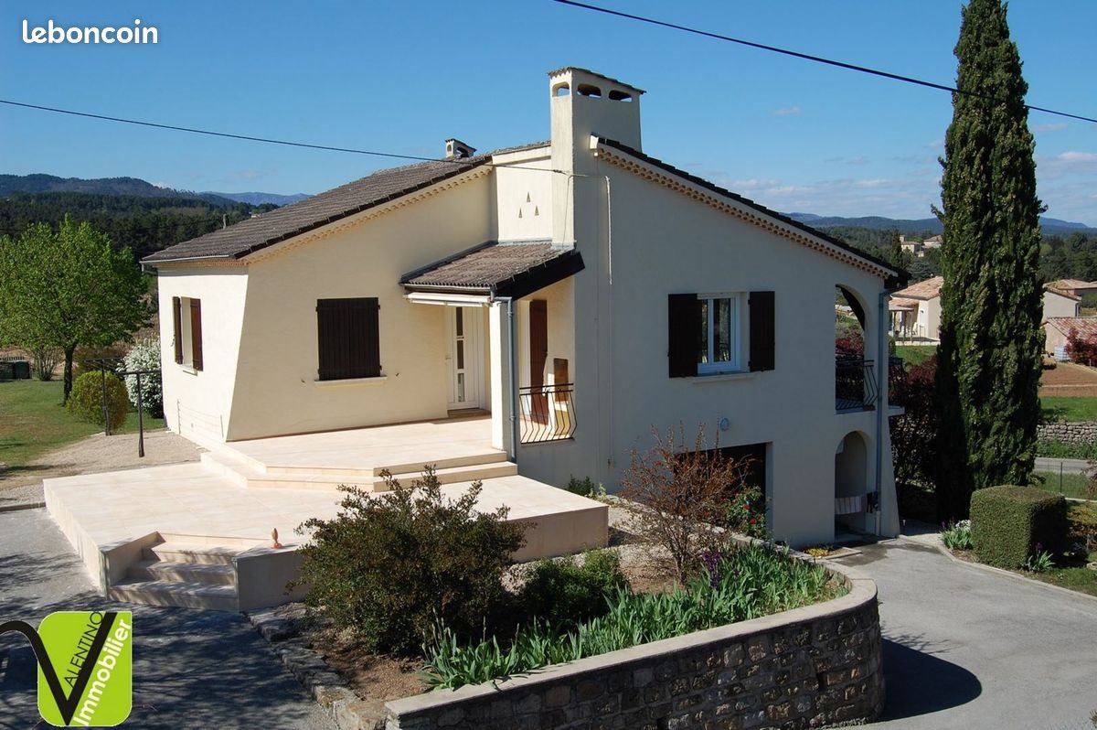 Maison à vendre, 110m², Lablachère
