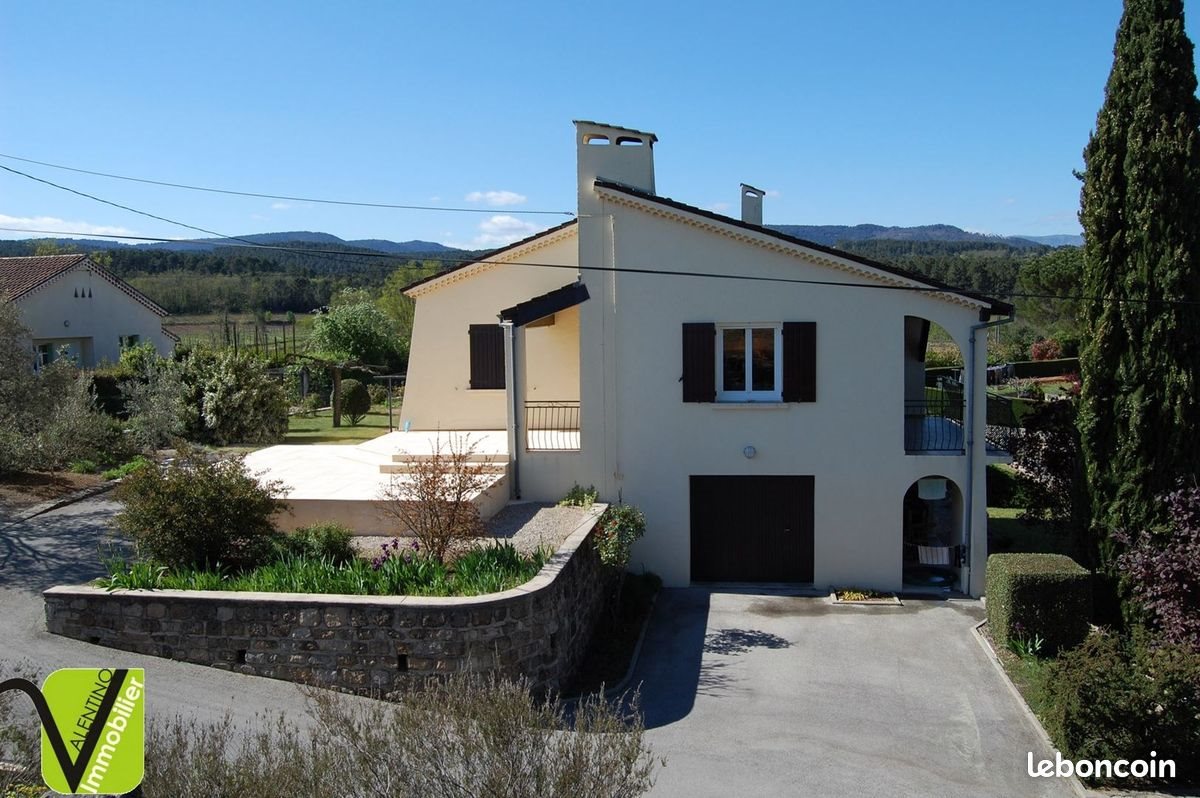 Maison à vendre, 110m², Lablachère