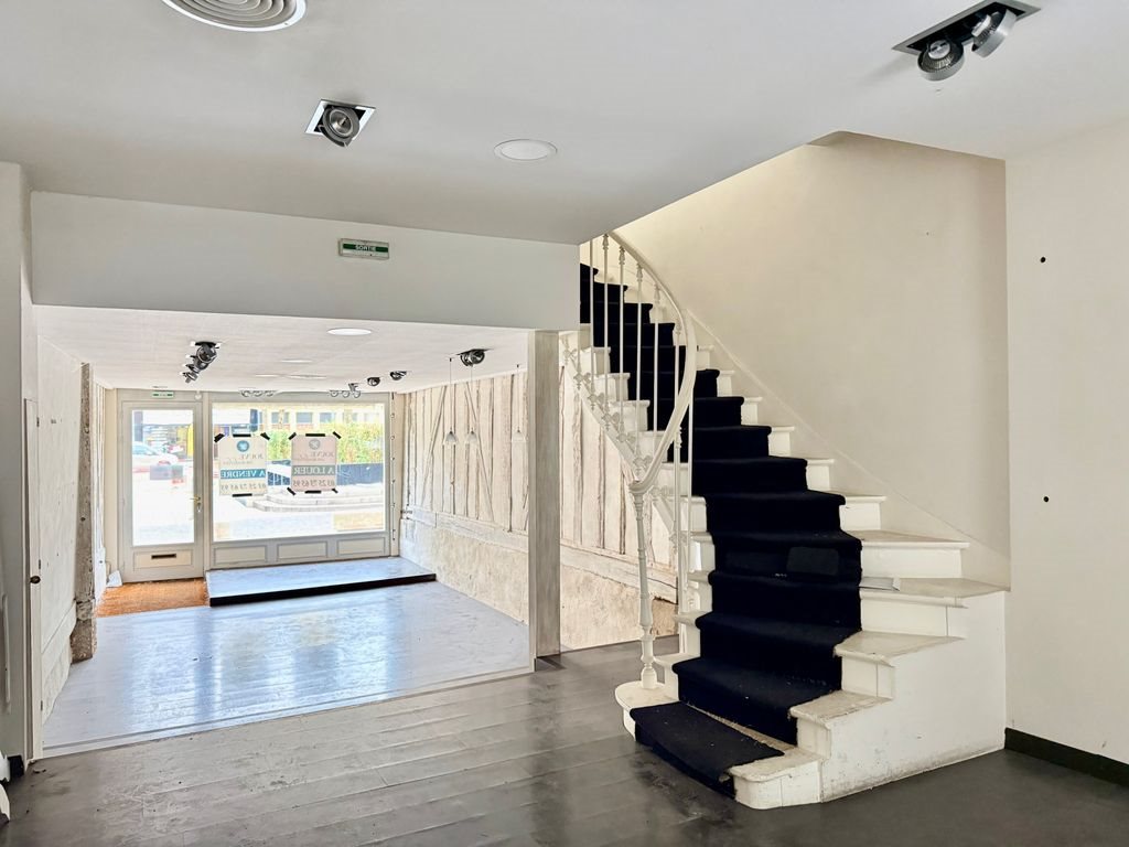 Maison à louer, 217m², Troyes